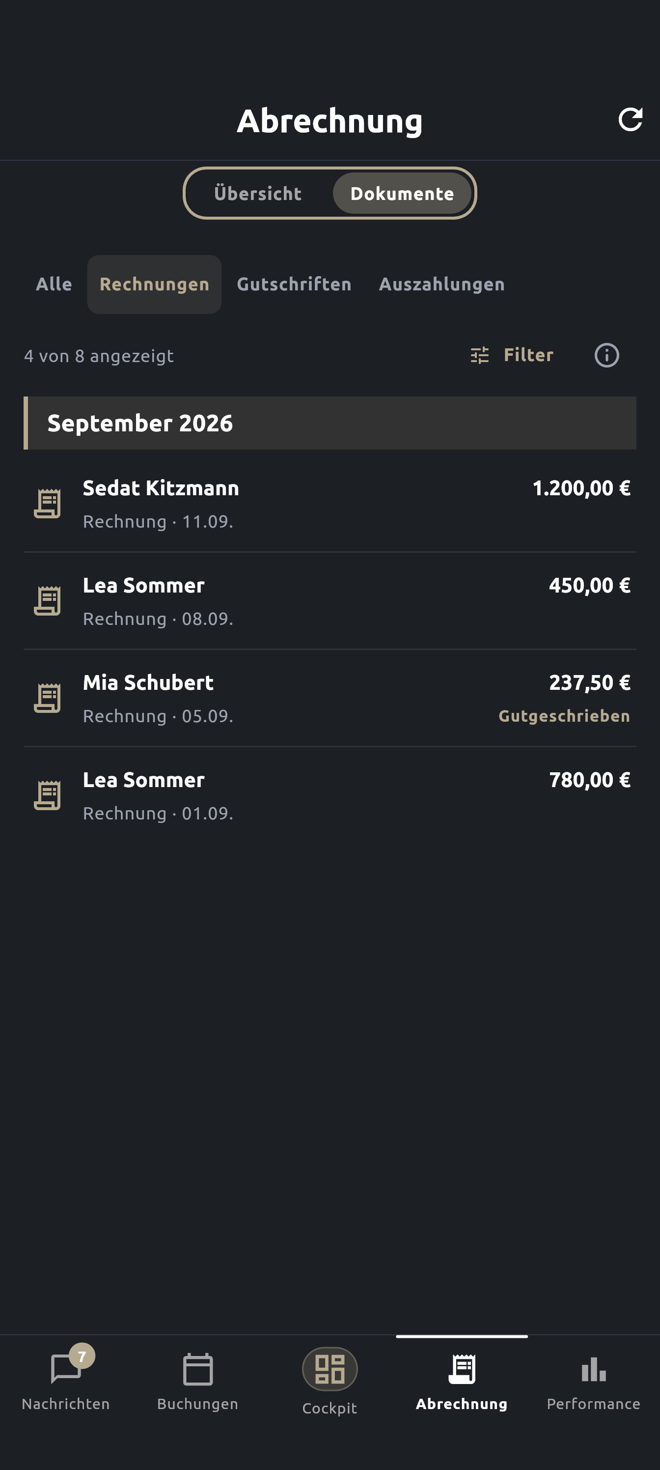 Original KREST App: Kundenrechnungen mit Namen, Beträgen, Status und Dokumentfiltern